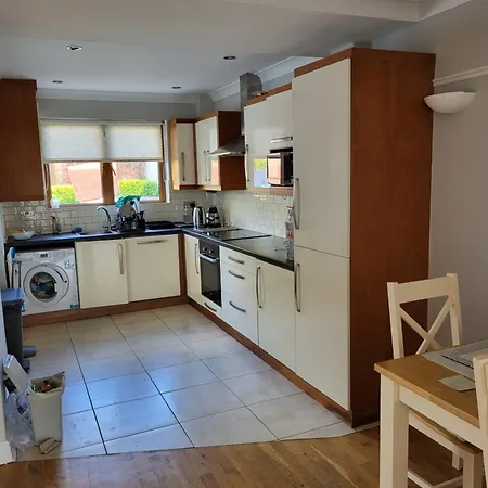 150 Charlemont, Griffith Avenue, 9 * Дублин